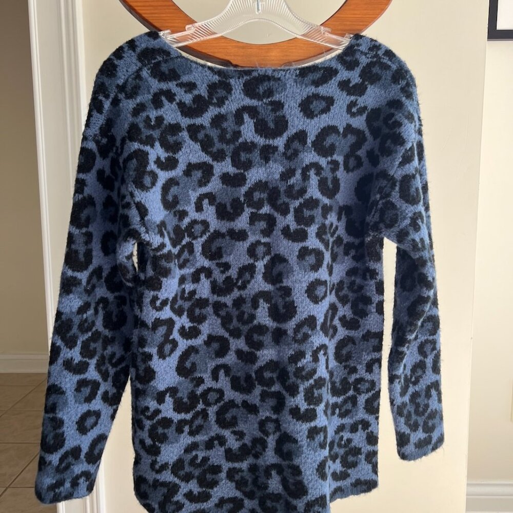 Jamison blue leopard print sweater size XS - Picture 2 of 8